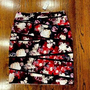 Womens White House Black Market skirt
